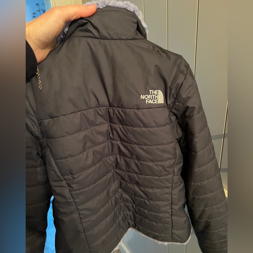 Girls Northface size XS (6) reversible puff coat with fleece